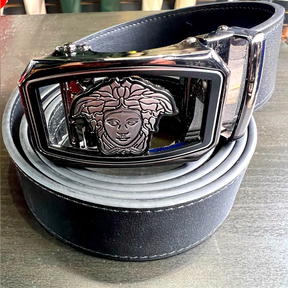Men belt 
Fashionable